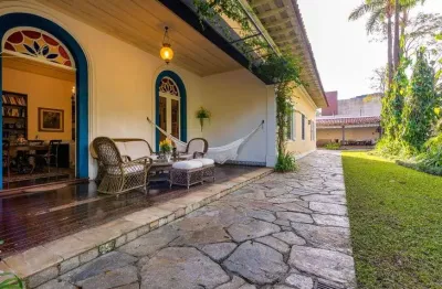 Casa para venda possui 500 metros quadrados com 6 quartos em jardim paulista - são paulo - sp.
