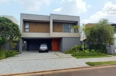 Casa de condomínio sobrado para venda tem 420 metros quadrados com 4 quartos