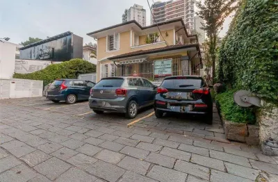Casa comercial à venda na avenida pacaembu em são paulo - sp