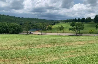 Terreno à venda no condomínio quinta da baroneza em bragança paulista - sp.