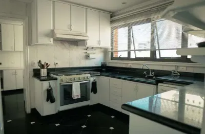 Apartamento duplex à venda em bairro nobre jardins em são paulo.