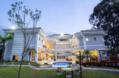 Casa de condomínio para venda possui 1200 metros quadrados com 6 quartos em alphaville - sp.