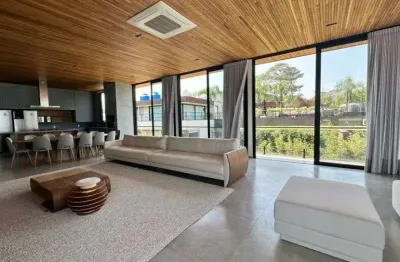 Casa alto padrão à venda no condomínio aldeia da baleia em baleia em são sebastião - sp