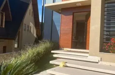 Casa de alto padrão à venda no condomínio genesis 2 em alphaville, santana de parnaíba - sp.