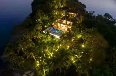 Casa com 5 quartos à venda na Rua Itapirapuá, 101, Pontal (Cunhambebe), Angra dos Reis