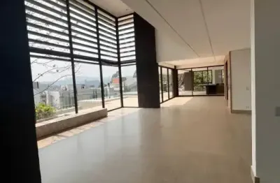 Casa sobrado de alto padrão à venda no condomínio tamboré 11 em tamboré em santana de parnaíba - sp