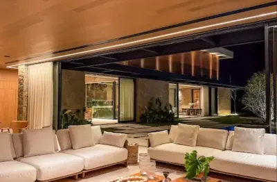 Casa sobrado de alto padrão à venda no condomínio fazenda boa vista em porto feliz - sp