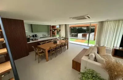 Casa sobrado de alto padrão à venda no condomínio fazenda boa vista em porto feliz - sp