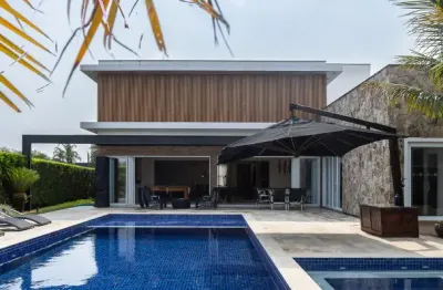 Casa sobrado à venda no Condomínio Fazenda Alvorada em Porto Feliz - SP