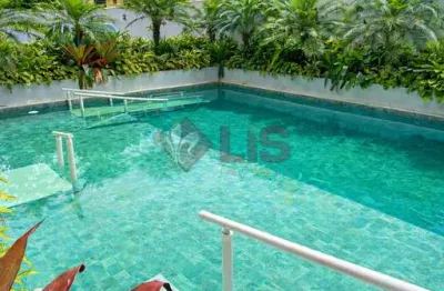 Apartamento novo localizado a apenas 50 metros da praia Martim de Sá