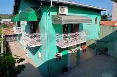 Casa à venda 5 quartos, 1 suite, 4 vagas, 454m², sumaré, caraguatatuba - sp