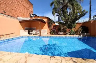 Casa à venda 8 quartos, 6 suites, 5 vagas, 350m², centro, caraguatatuba - sp
