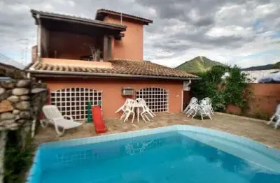 Casa à venda 5 quartos, 1 suite, 4 vagas, 360m², martim de sá, caraguatatuba - sp