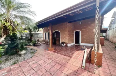 Casa à venda 3 quartos, 1 suite, 2 vagas, 128m², martim de sá, caraguatatuba - sp