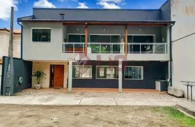 Sobrado novo, com acabamento de alto padrão no condomínio recanto verde mar