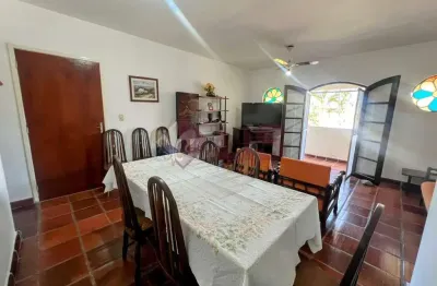 Apartamento na martim de sá com 3 dormitórios, 3 vagas de garagem.