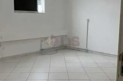 Sala comercial em prédio comercial - Sumaré, perto do Centro de Caraguatatuba