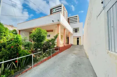 Casa com 4 quartos à venda na Rua Riachuelo, São José, Aracaju