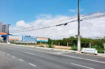 Terreno na avenida beira mar em frente ao parque dos cajueiros