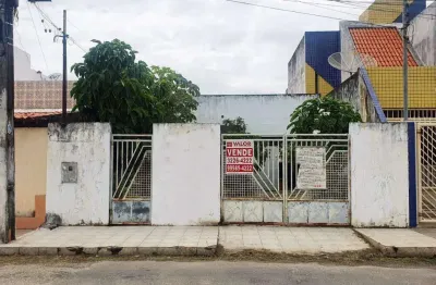 Casa com 3 quartos à venda na Rua Deputado Antônio Torres, Cirurgia, Aracaju