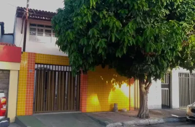 Casa à venda, 6 quartos, 2 suítes, 2 vagas, Treze de Julho - Aracaju/SE