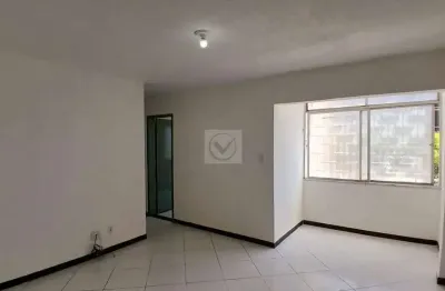 Locação | apto amplo, com 03 quartos no condomínio philadelphia - bairro coroa do meio.