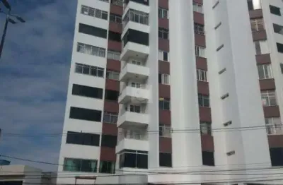 Apartamento no edifício iate, no bairro treze de julho.