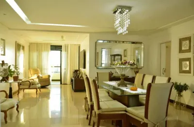 VENDA - Apartamento (andar alto) no Condomínio Plaza de Madri