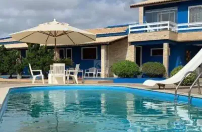 Oportunidade única: casa à beira-mar na praia do saco com infraestrutura completa