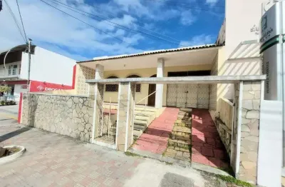 Oportunidade imperdível: casa na av. hermes fontes. localização estratégica