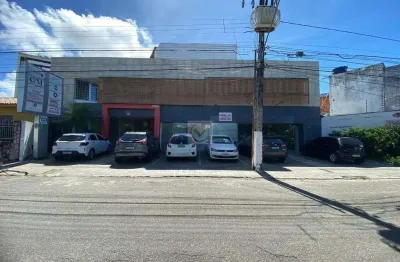 Loja Comercial na Av. Gonçalo Prado Rolemberg no Bairro São José