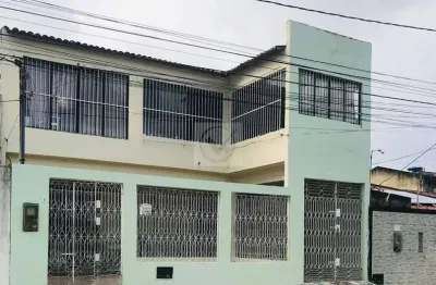 Casa residencial à venda – bairro josé conrado de araújo
