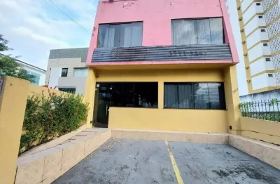 Casa comercial à venda na Avenida Augusto Maynard, São José, Aracaju
