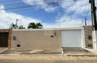 Casa com 3 quartos para alugar na Rua Adalgisa De Oliveira Ribeiro, Aruana, Aracaju