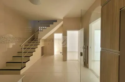 Casa duplex aconchegante no farolândia: seu novo lar com espaço e privacidade!