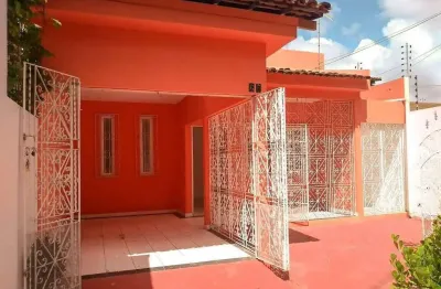 Casa com 3 quartos para alugar na Rua Alcino Oliveira Neto, Luzia, Aracaju