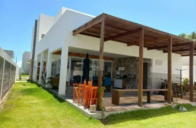 Casa em condomínio fechado com toda estrutura e comodidade para você e sua família.