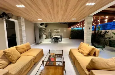 Belíssima Casa Mobiliada no Condomínio Portal dos Trópicos