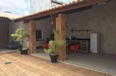 Casa com 3 quartos à venda na Rua Rosalina, 446, Farolândia, Aracaju