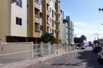 Apartamento em bombas próximo à praia para locação de temporada