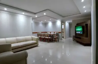 Apartamento com 03 dormitórios com vista para praia de bombas