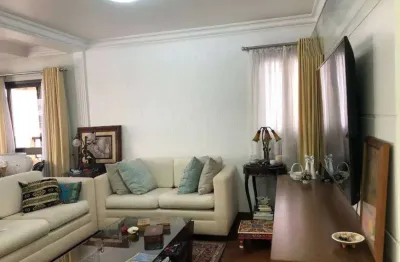 Apartamento para venda tem 139 metros quadrados com 3 quartos