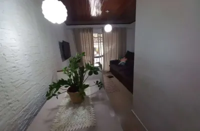 Casa com 2 quartos à venda na Rua Guarubei, Vila Veloso, Carapicuíba