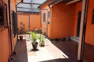 Casa à venda na Rua Barcelona, Jaguaré, São Paulo