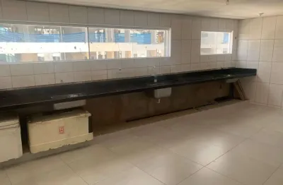 Casa comercial para alugar na Rua Seikiti Nakayama, Jardim Tupanci, Barueri