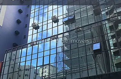 Sala comercial para alugar na Rua Rei Alberto, Centro, Juiz de Fora