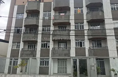 Apartamento com 2 quartos para alugar na Rua Barão de Aquino, Passos, Juiz de Fora