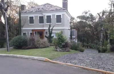 Casa 03 dorm. à venda no bairro lagos de gramado - 3 vagas de garagem