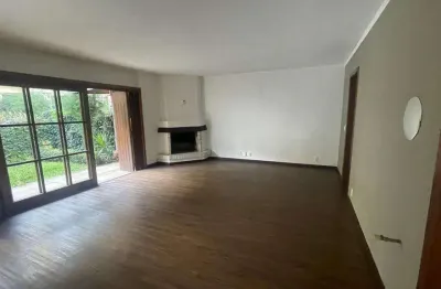 Casa 03 dorm. à venda no bairro bavária com 198 m² de área privativa