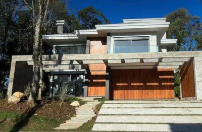 Casa 03 dorm. à venda no bairro carniel com 356 m² de área privativa - 2 vagas de garagem